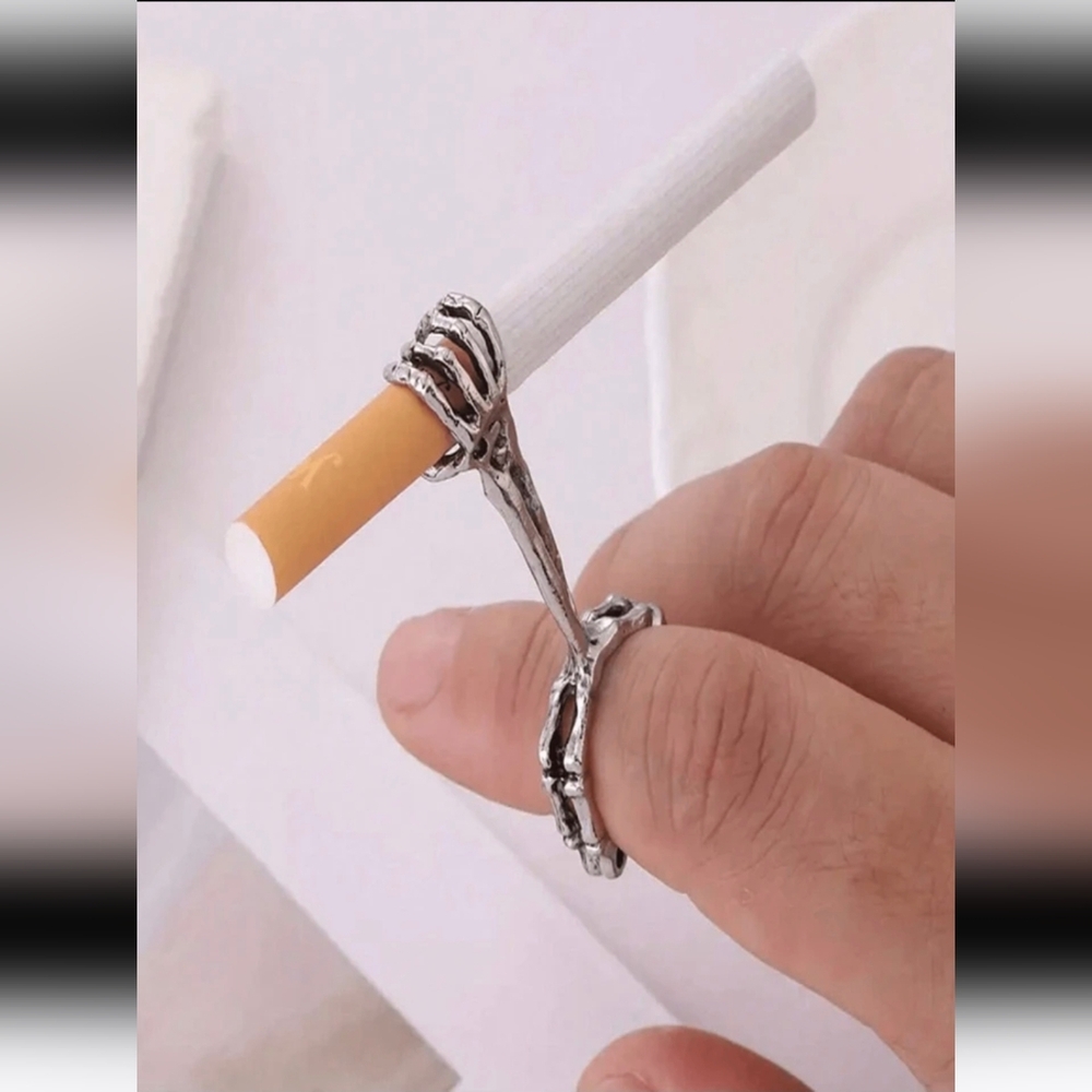 Skeleton Hand Silver Smoke Holder